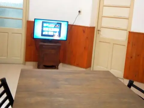 CASA DE DOS DORMITORIOS A LA VENTA