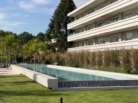 Saravi  al 2000 Pilar