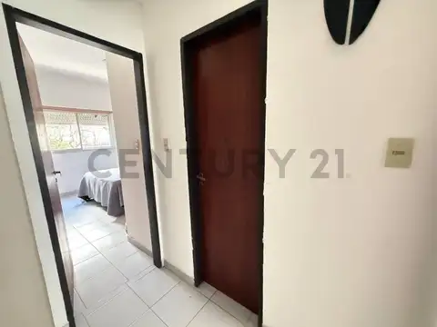 58 entre 15 y 16 - DEPARTAMENTO DE 2 DORMITORIOS APTO BANCO