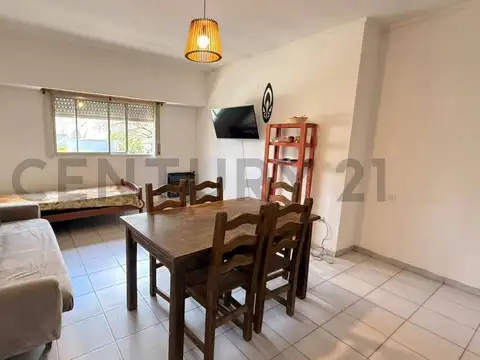 58 entre 15 y 16 - DEPARTAMENTO DE 2 DORMITORIOS APTO BANCO