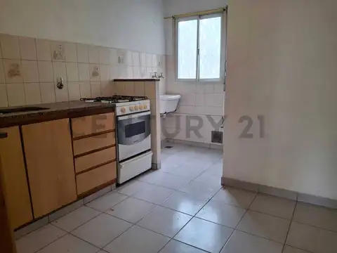 Departamento 4 ambientes con 1 baño