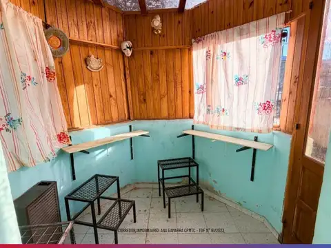 Casa 5 ambientes con 1 baño