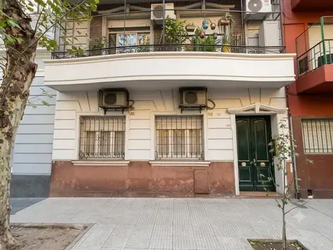 Juan B Alberdi  al 2300 venta 1 piso por escalera