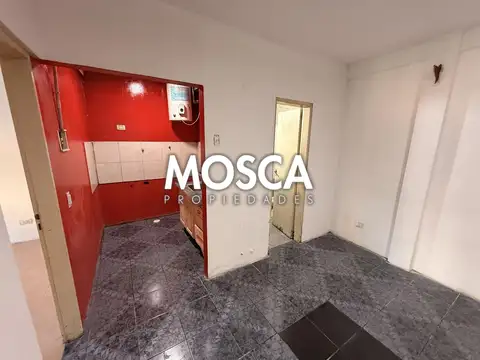 Depto Tipo Casa en Alquiler en Moreno, $ 550.000