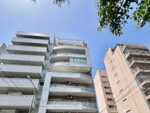 DPTO EN  DUPLEX, COCHERA, BCON TRZA,PARRILLA,PISCINA