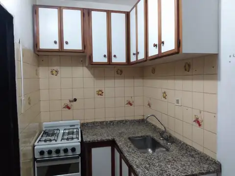 DEPARTAMENTO MONOAMBIENTE EN ALQUILER // BARRIO SAN CRISTOBAL