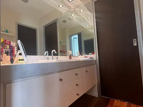 Departamento en Venta con 2 cocheras