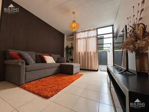 DUPLEX EN VENTA -TRES DORMITORIOS-ESCRITORIO-PATIO-COCHERA
