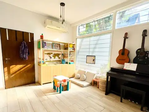 Casa en Alquiler con 1 cochera