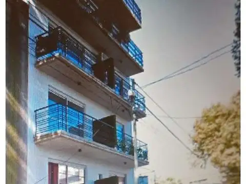 Alquiler en Villa Santa Rita: moderno monoambiente en 2° piso cerca de Avenidas, balcon, frente