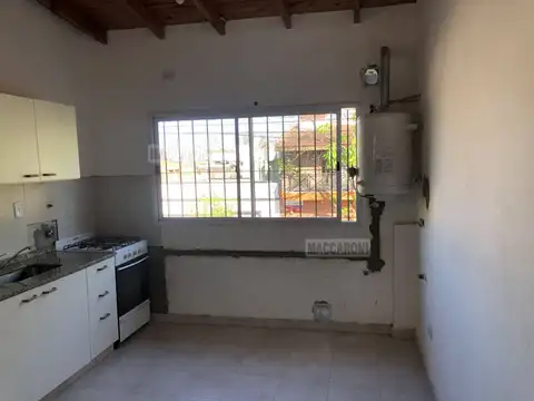 Depto Tipo Casa en Alquiler en Mataderos, $ 580.000