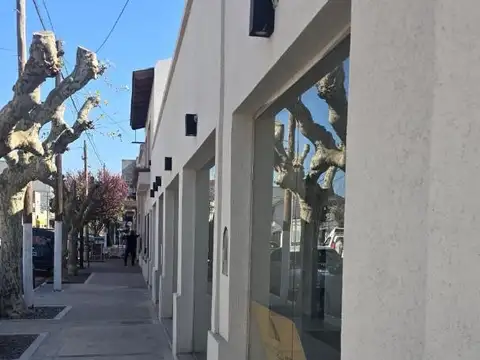 LOCAL EN ALQUILER - CAÑUELAS