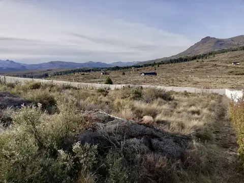 Hermosos lotes dentro de Barrio Cerrado Barrancas de Dina Huapi