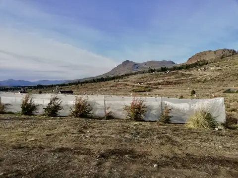 Hermosos lotes dentro de Barrio Cerrado Barrancas de Dina Huapi