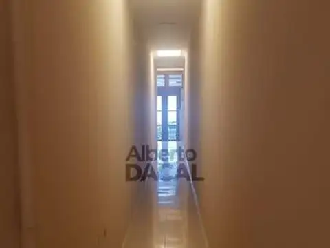 Departamento 7 ambientes con 2 baños