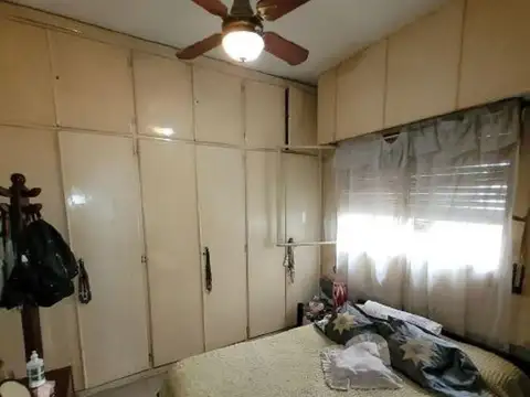 Depto de 3 ambientes ubicado frente estación de tren