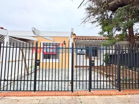 CASA DE 3 AMBIENTES, CIUDAD JARDIN