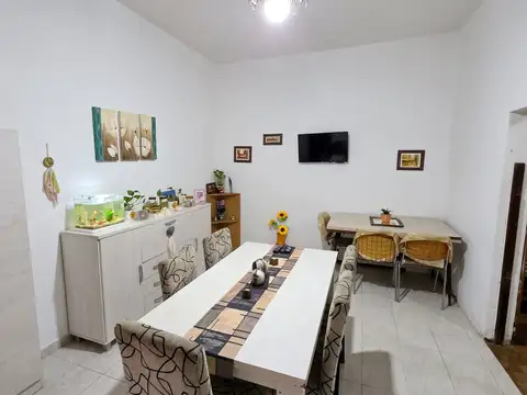 CASA CÉNTRICA CAÑADA DE GÓMEZ - 2 DORMITORIOS - 176 M2