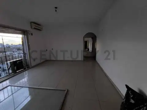 Terrero 32600, Piso 9