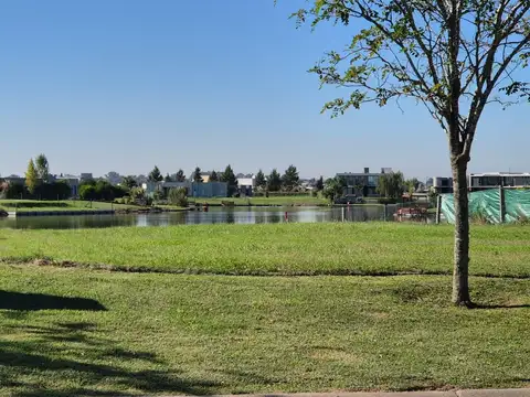 Terreno en Venta de 912,0 m2