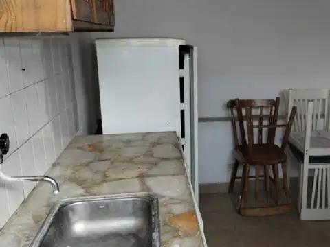 PH DE 1 AMBIENTE Y 1/2  CON PATIO. EN PLANTA ALTA