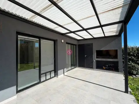 Departamento en Alquiler con 1 cocheras