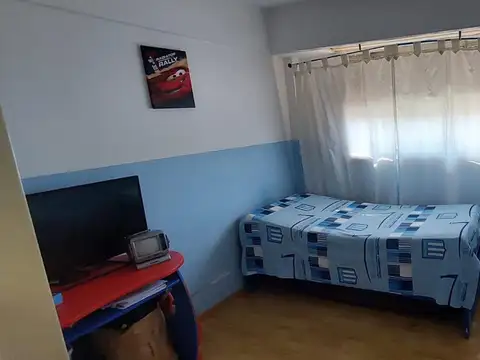 DPTO 4 AMBIENTES, EXCELENTE UBICACIÓN!
