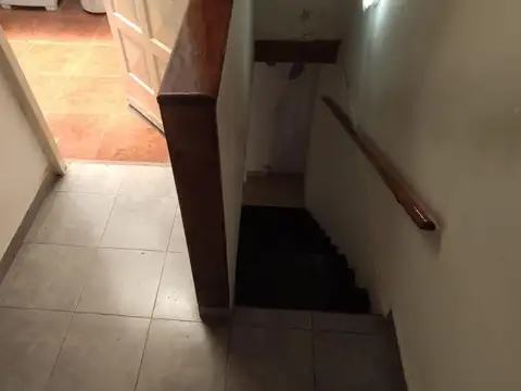 Depto Tipo Casa 2 ambientes con 1 baño
