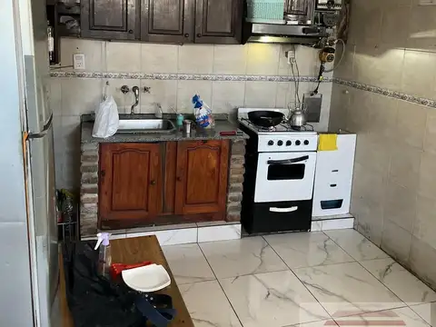 Depto Tipo Casa en Venta 40 años