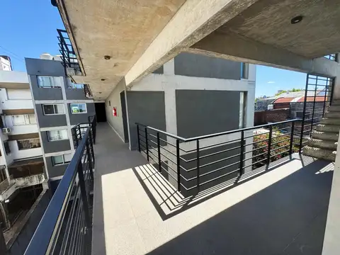 Departamento en Alquiler con 1 cocheras