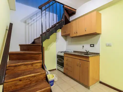 VENTA-CASA DE PASILLO APTA CREDITO-CENTRO.
