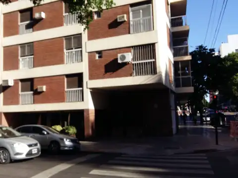 BACACAY 1900, Piso 3