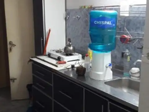 Galpon en Venta 76  mts Fondo