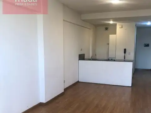VENTA EXCELENTE MONOAMBIENTE VIVIENDA/ESTUDIO  CON AMENITIES EN EL CENTRO