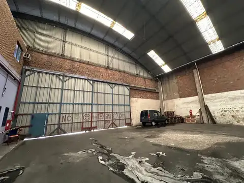 Deposito - Barracas - 864 m2 - Mixtura 2 - C/red de incendio.