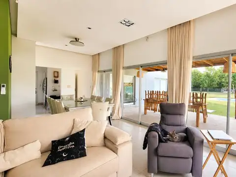Casa en Venta - Sol Del Parana - Fondo Norte