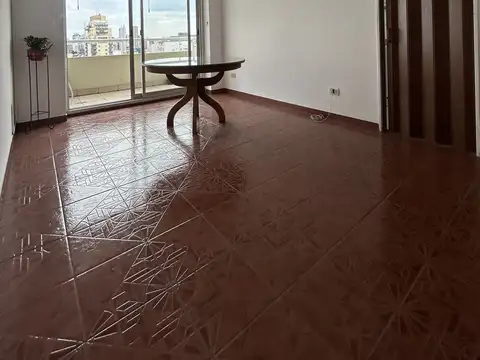 VENTA 2 AMBIENTES EN TORRE DIRECTORIO / PISO 12 CON  VISTA ABIERTA,PILETA,SUM Y SEGURIDAD 24 HS.