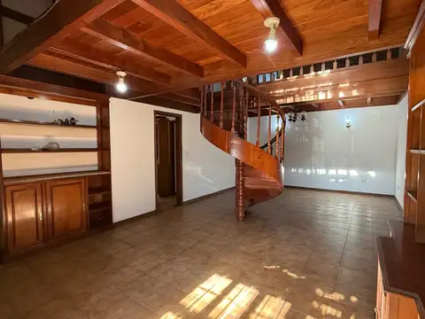 Casa en Alquiler 35 años