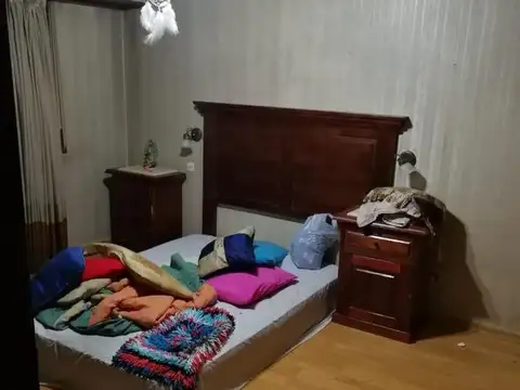 Casa en Alquiler con 2 cocheras