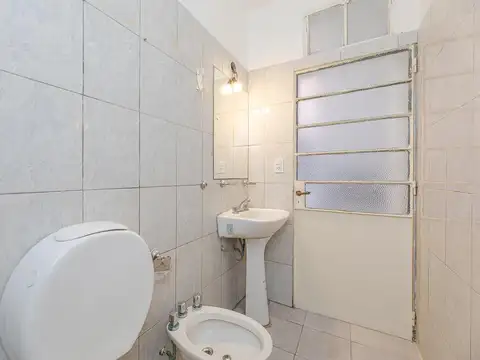 VENTA CASA DE PASILLO  CENTRO ROSARIO APTA CREDITO HIPOTECARIO