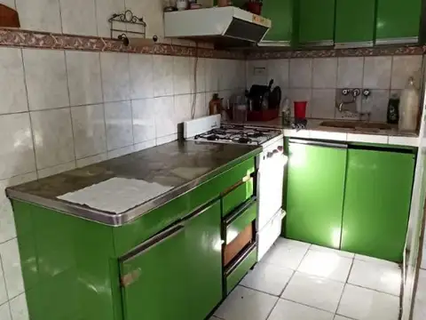 Departamento 5 ambientes con 2 baños