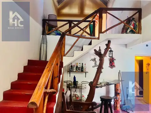 Casa en Venta con 3 cocheras