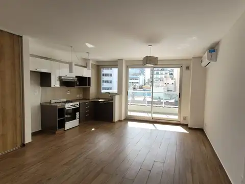 Departamento en Alquiler en Flores, $ 650.000