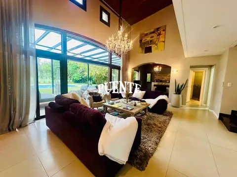 Casa en Alquiler al Este