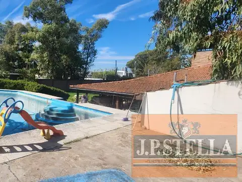 Casa 5 ambientes con 3 baños