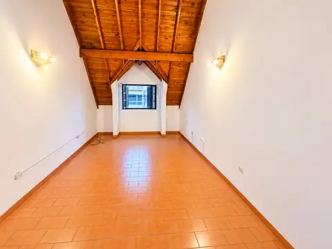 Oficina en Alquiler en Castelar Norte, $ 450.000