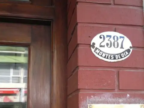 Montes De Oca 2300, Piso 1
