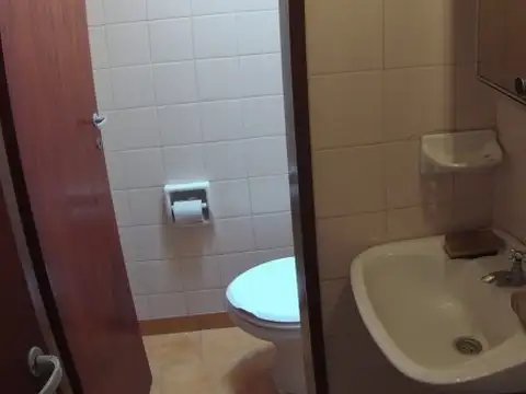 Oficina en Alquiler en Castelar Norte, $ 450.000