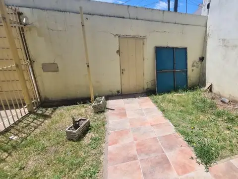 Casa en Alquiler en Moron, $ 1.100.000