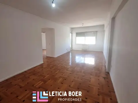 Departamento en Alquiler en Villa Ballester, $ 900.000